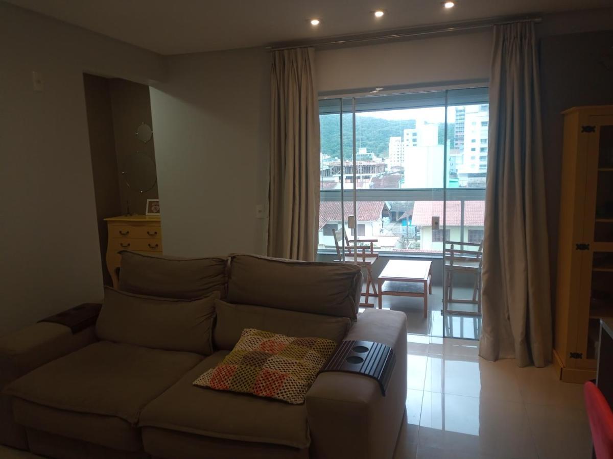 Aconchegante Apartamento Em Itapema 300 Mts Praia Exterior foto